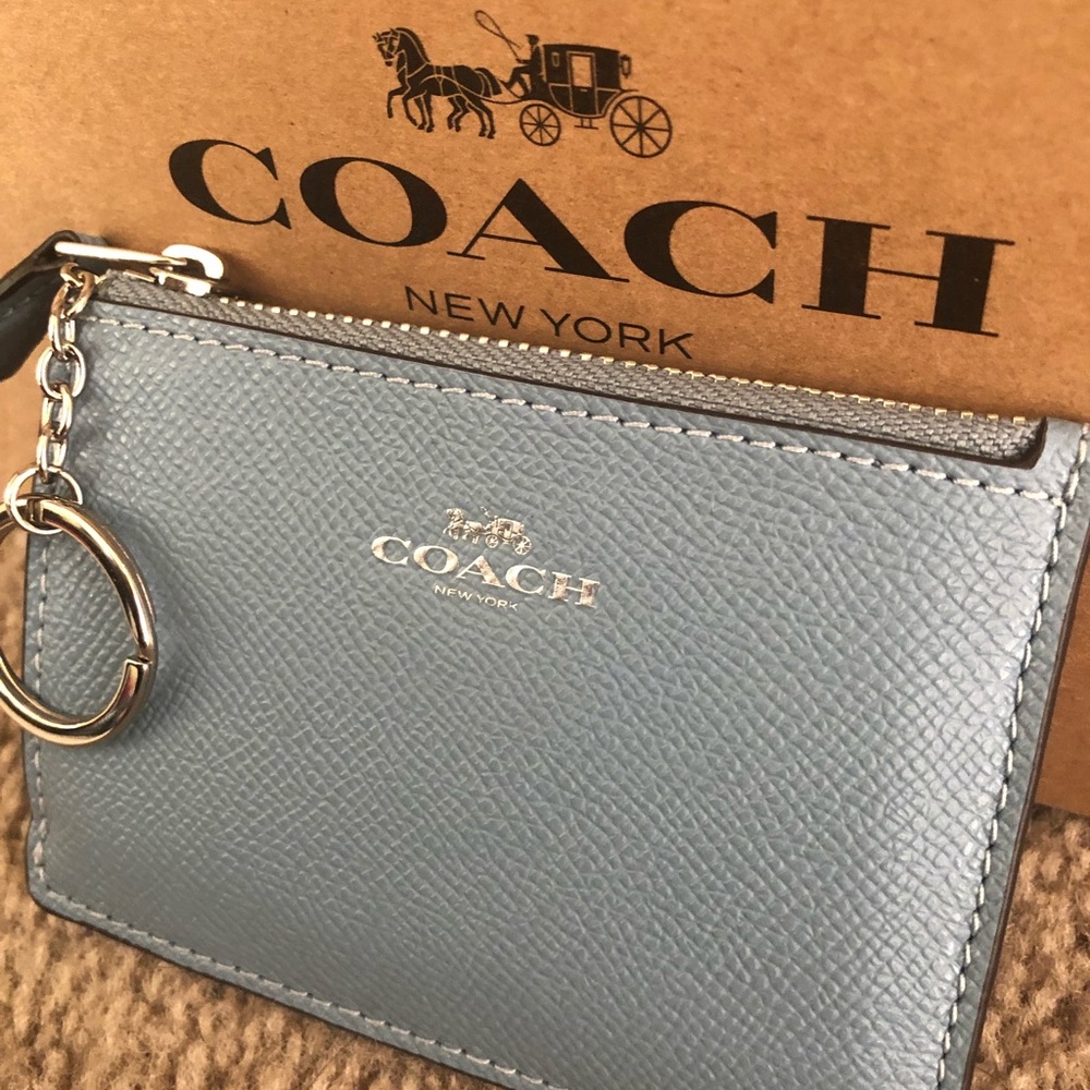 LAST ONE! šš Coach Leather Card ID Holder - Picture 2 of 5